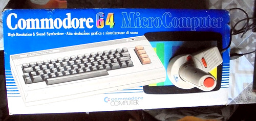 Commodore con scatola - 64,
